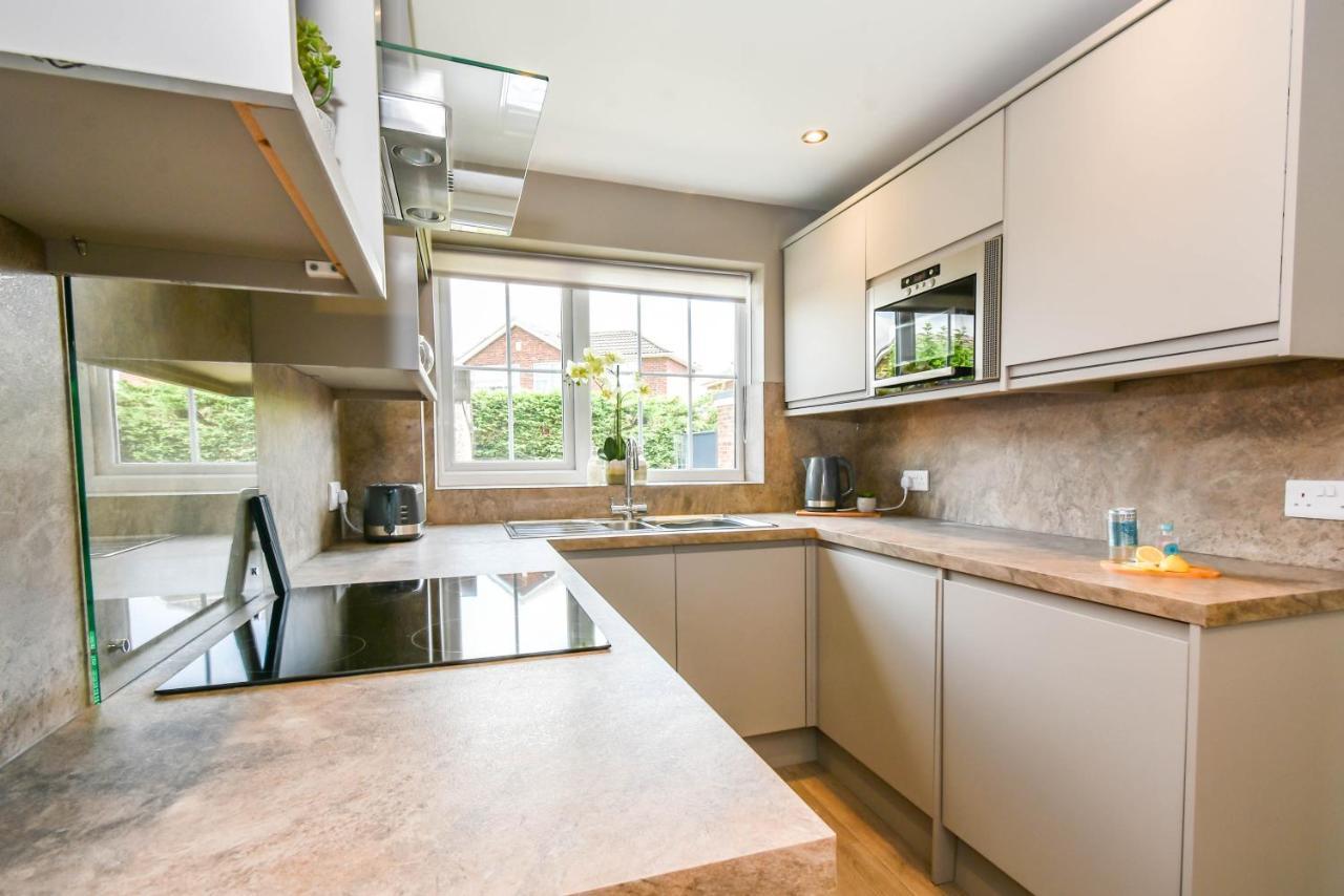 Poets Corner Villa York Bagian luar foto
