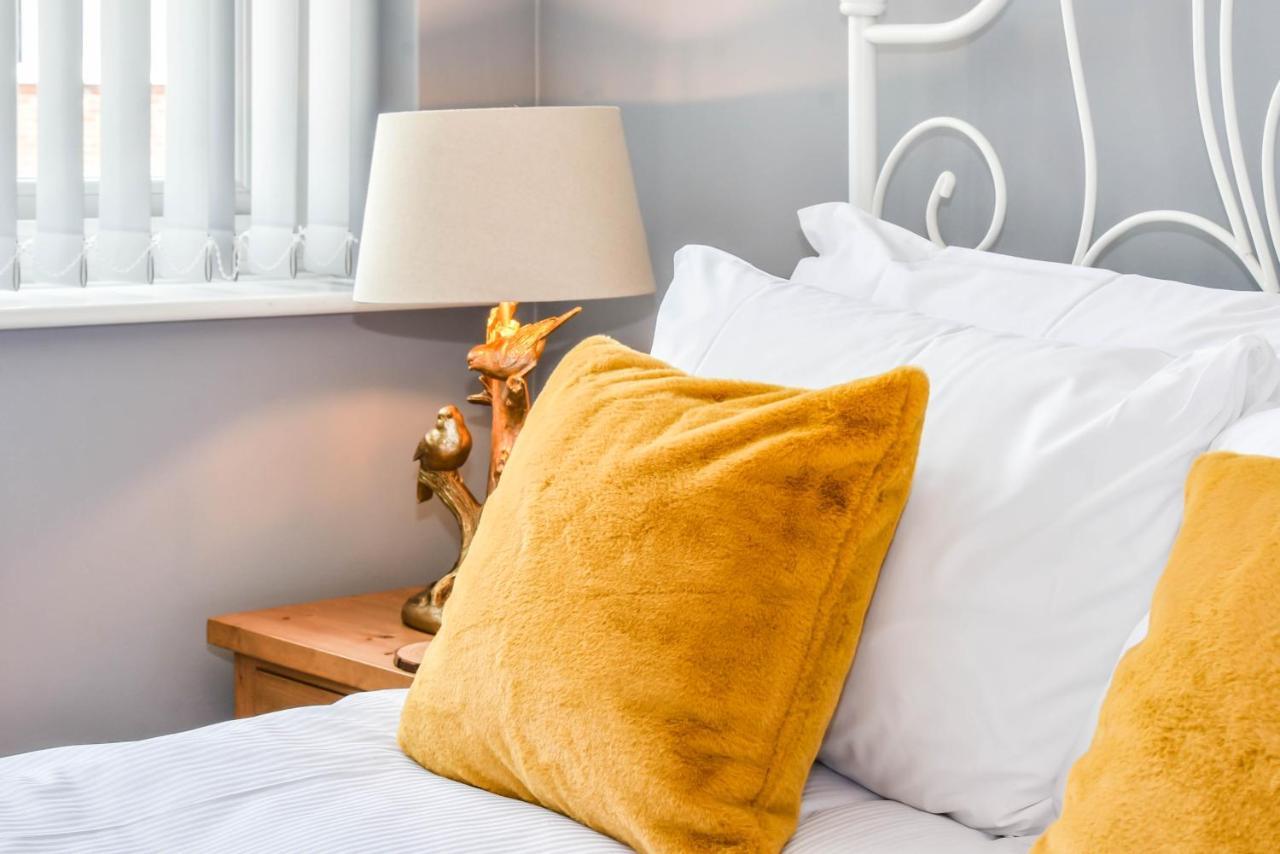 Poets Corner Villa York Bagian luar foto