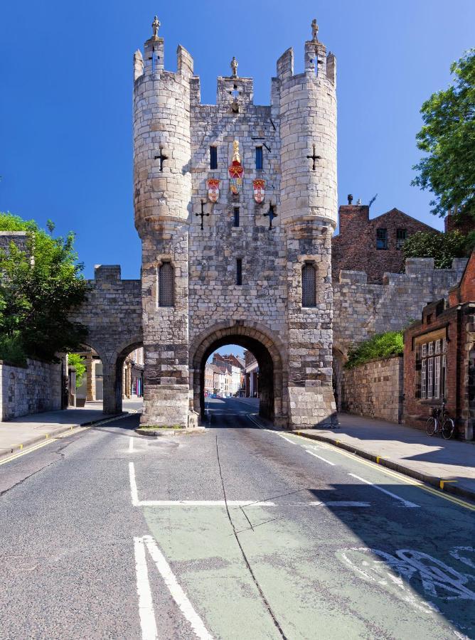 Poets Corner Villa York Bagian luar foto